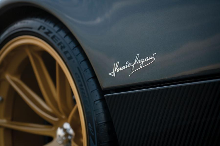 Детали экстерьера Pagani Huayra Pacchetto Tempesta Scozia (76097) 2016 года  (NA) (фото 24 из 31)